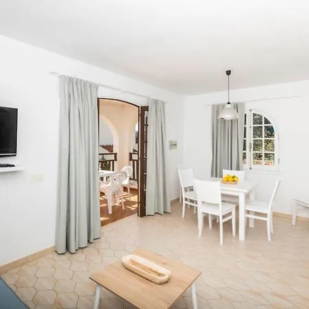 Гостевой дом Girasol Garden Superior 2-a 3*