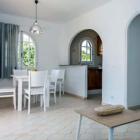 Guest house Girasol Garden Superior 2-a