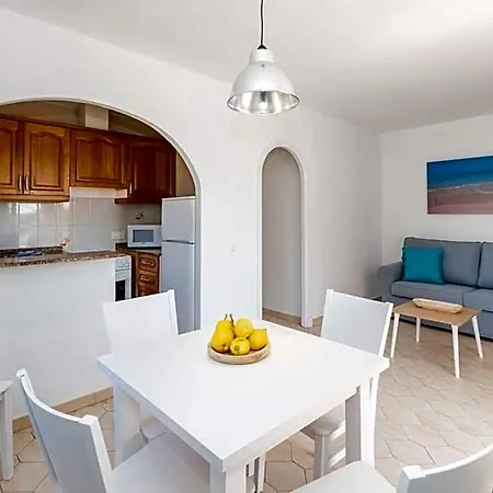 Girasol Garden Superior 2-a Guest house