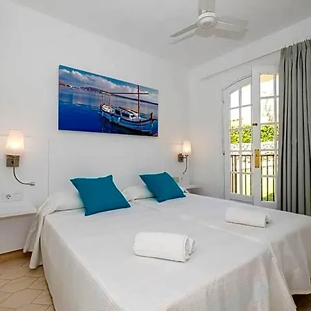 Girasol Garden Superior 2-a Guest house