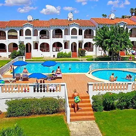 Guest house Girasol Garden Superior 2-a Son Bou